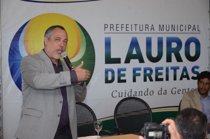 Marcio Paiva festeja emancipação política de Lauro de Freitas e anuncia obras