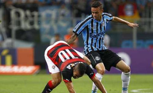 Vitória perde do Grêmio por 1 a 0 e se complica ainda mais no Brasileirão