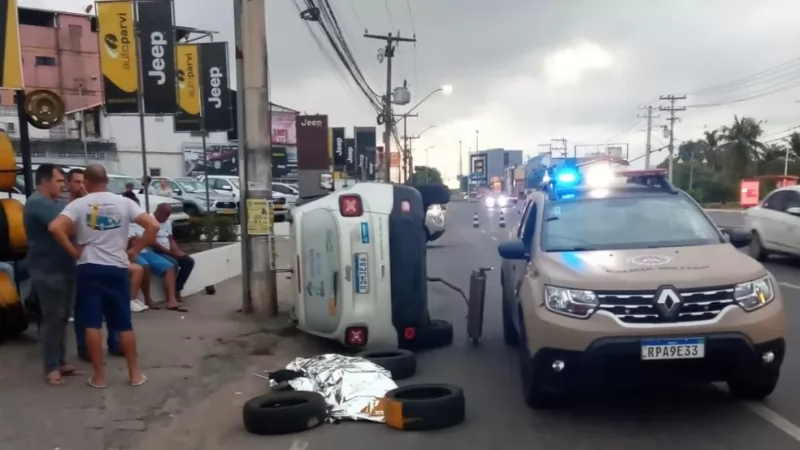 Motorista que conduzia carro da Prefeitura de Salvador morre em acidente na região metropolitana