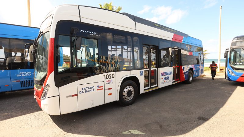 Sistema de ônibus 100% elétricos passa a atender a população de Lauro de Freitas e RMS