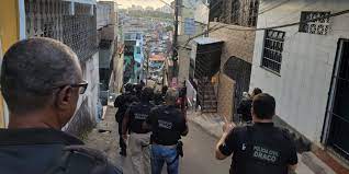 PM e ex-PM são presos durante a Operação WS em Salvador