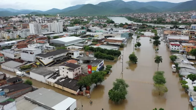 Governo da Bahia volta a instalar comitê de crise para atender cidades impactadas pela chuva; mais de 90 foram afetadas