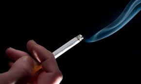 Pesquisa do Instituto Nacional do Câncer alerta que preço baixo do cigarro estimula dependência