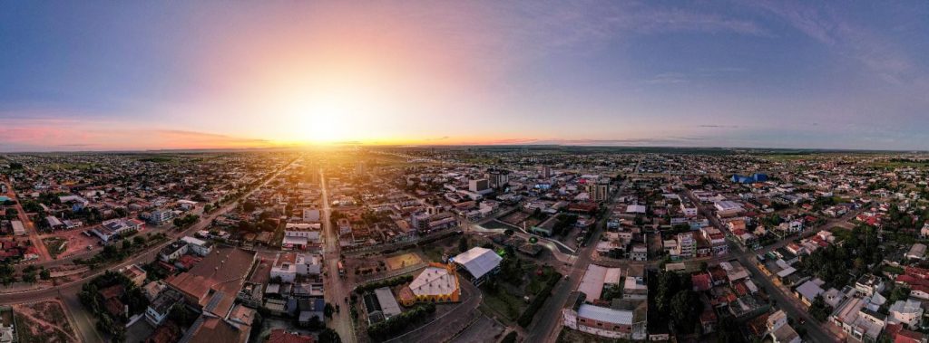 Cidade na BA divulga mais de 1.600 vagas de emprego; salários chegam a R$ 7,6 mil