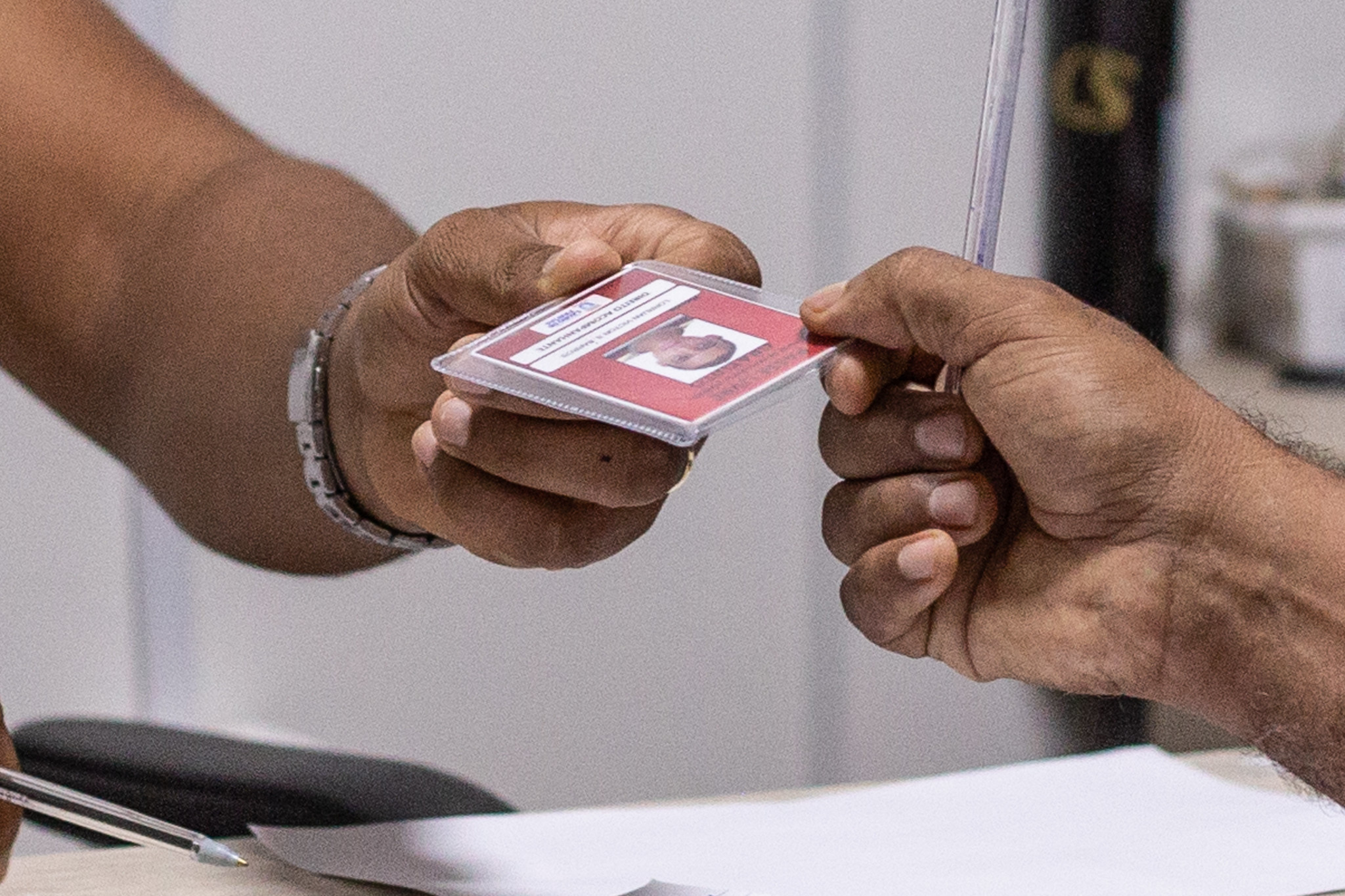 Lauro de Freitas já emitiu mais de 4 mil carteiras de passe livre municipal para PcD’s; saiba como solicitar